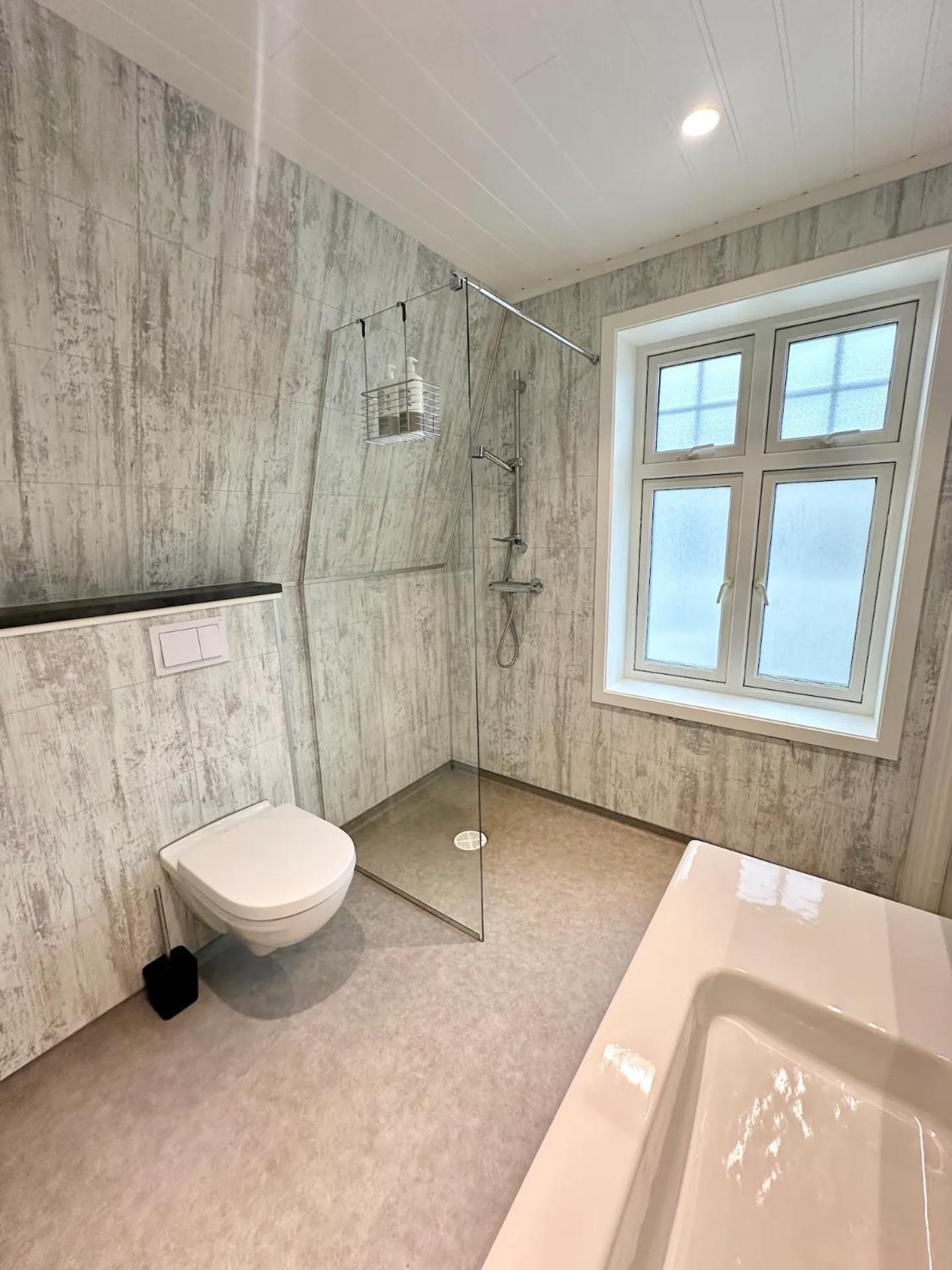 Stylish & Bright Penthouse - Office - 5 Star Location! Apartment Egersund Bagian luar foto