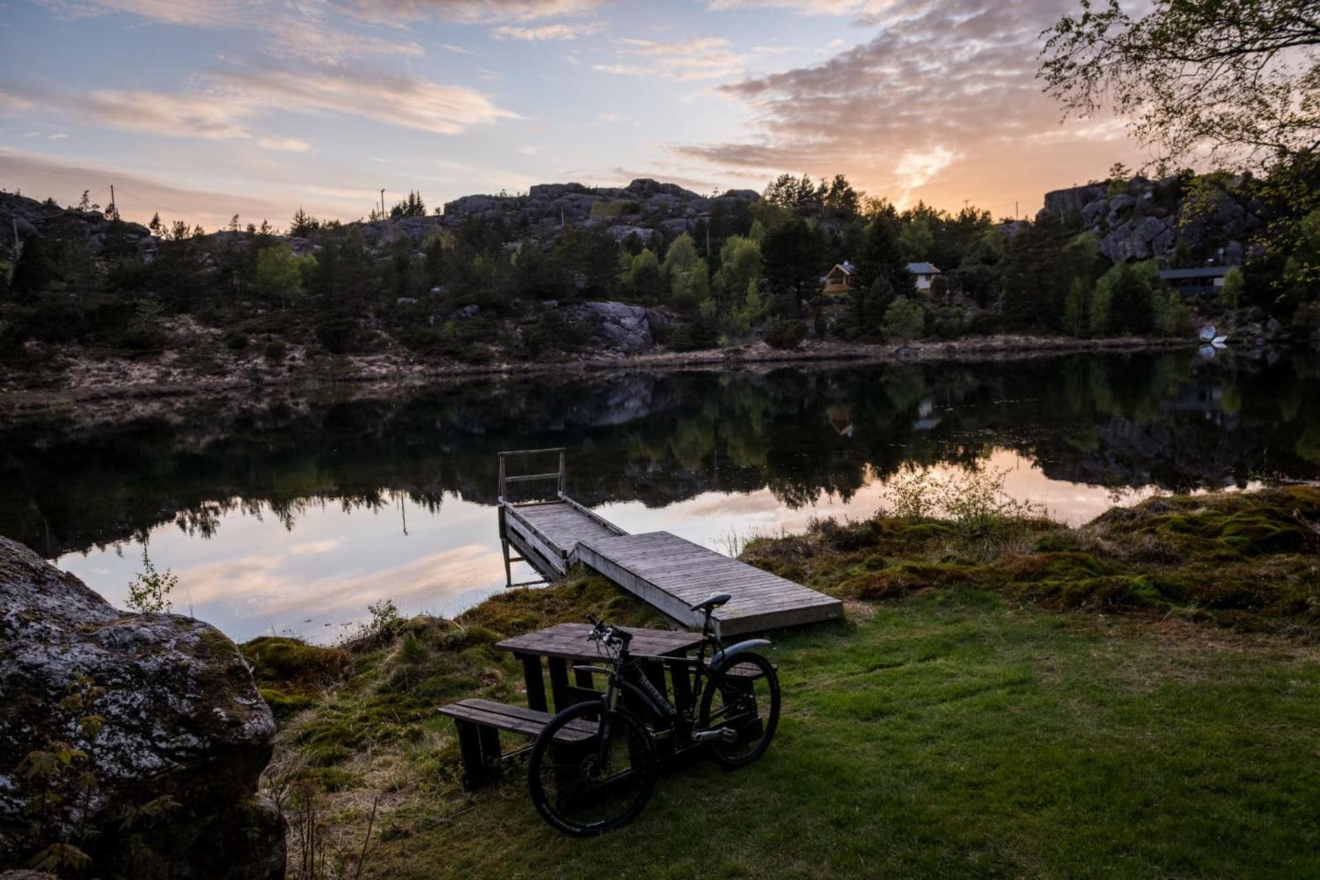 Stylish & Bright Penthouse - Office - 5 Star Location! Apartment Egersund Bagian luar foto